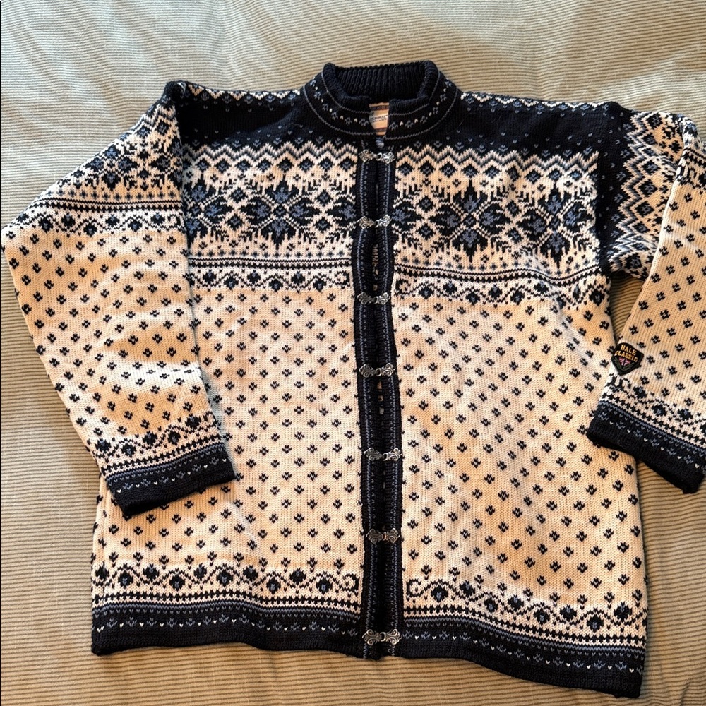 Dale of Norway Navy and White Patterned Cardigan